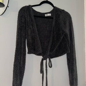 Hollister Charcoal Wrap Around Sweatee